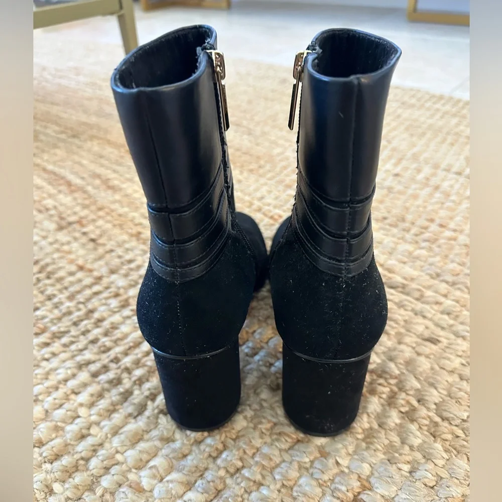 KARL LAGERFELD FRIEDA ANKLE BOOT IN SUEDE AND LEATHER BLACK SIZE 8.5